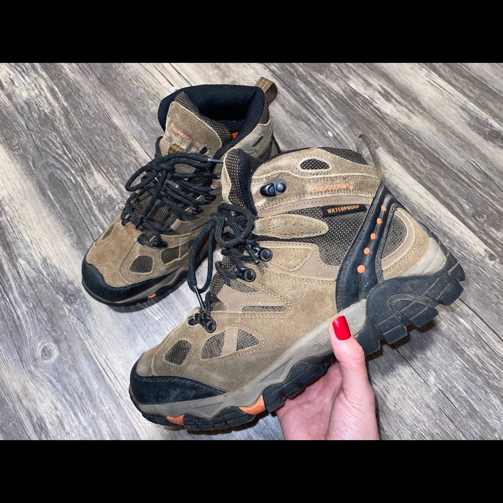 Bearpaw waterproof hiking boots